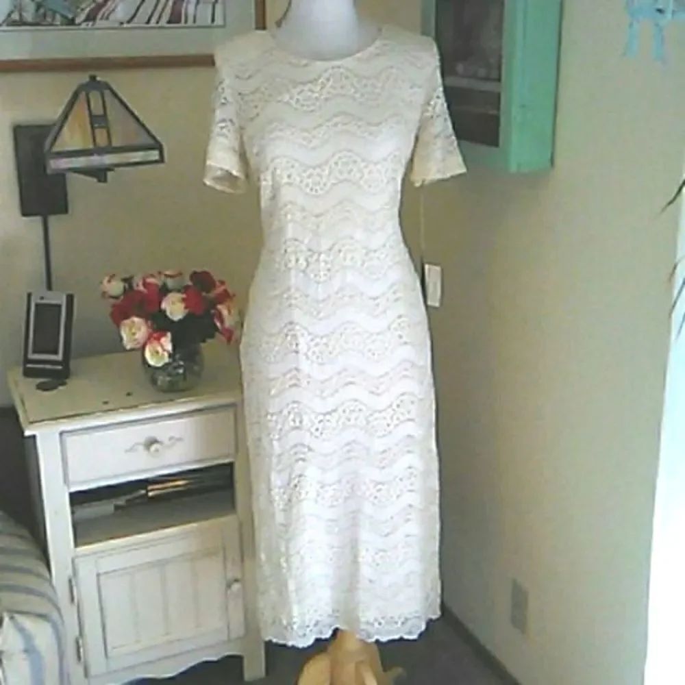 NWT Maggy London by Kenneth Nolan Lace Dress